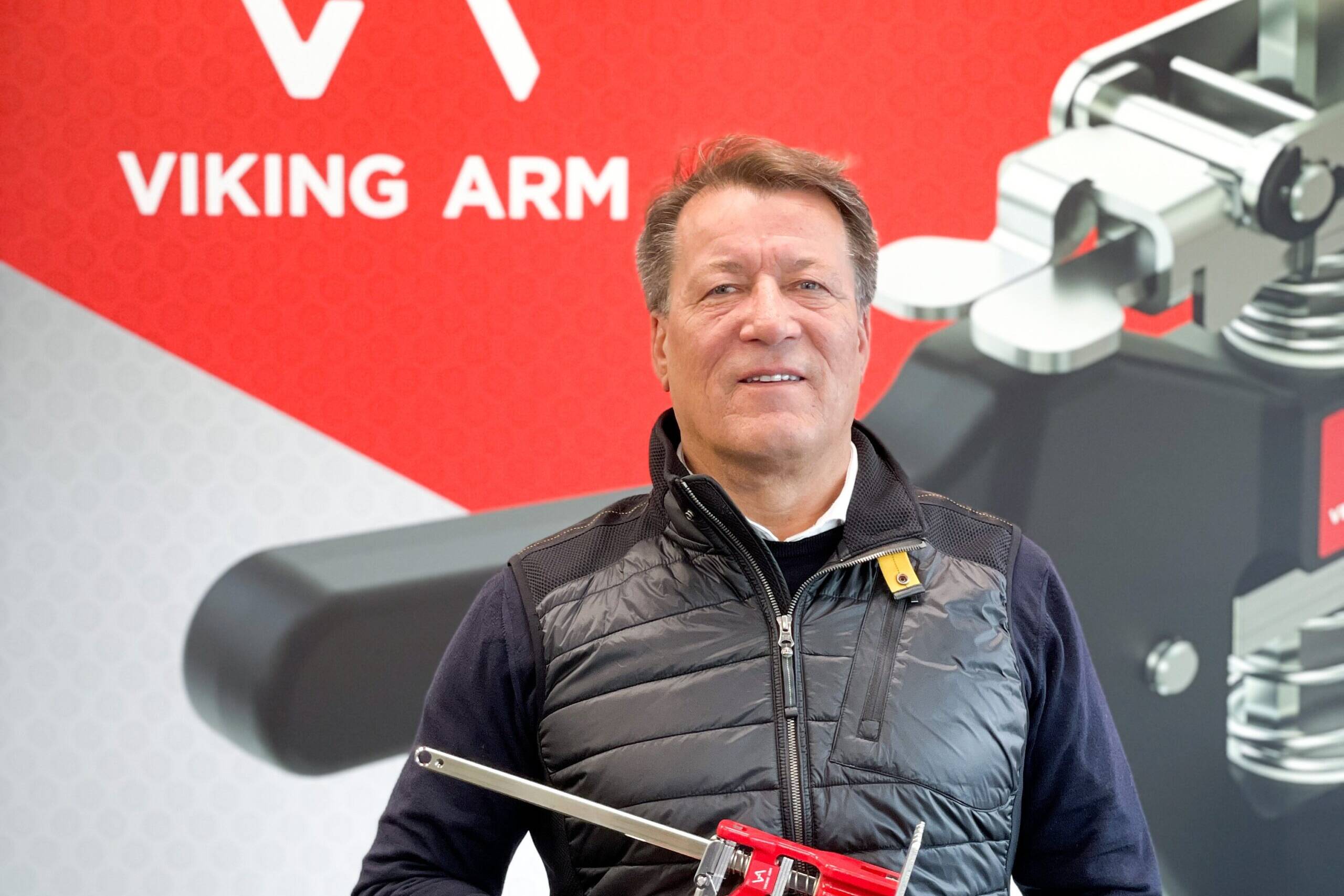 Øivind_Resch Founder of Viking Arm AS with Viking Arm tool